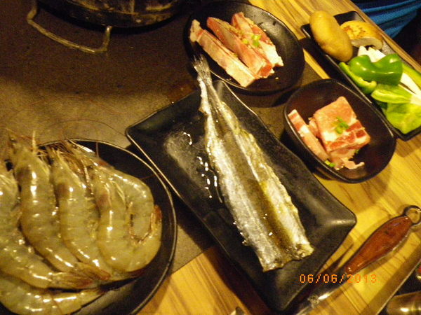 田季發爺燒肉(中壢店):『田季發爺燒肉』「燒肉」與「生蠔」吃到飽