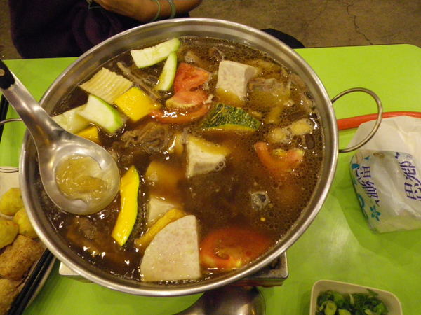 正老林羊肉爐(中壢店):羊肉爐吃到飽˙排隊人潮越冷越夯