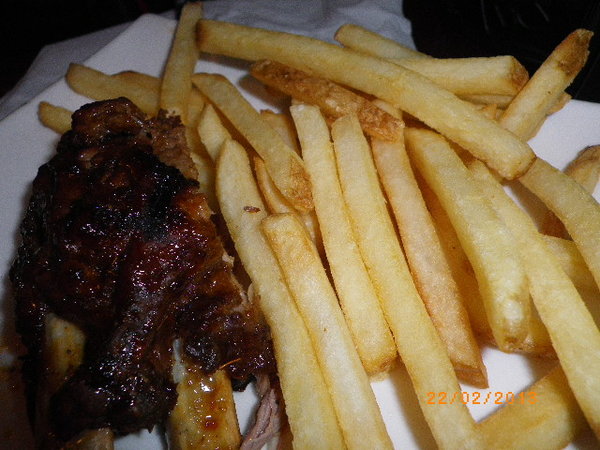 T.G.I. FRiDAY'S 傑克丹尼爾組合餐：三訪始得其門而入   溫馨美味的午餐約會