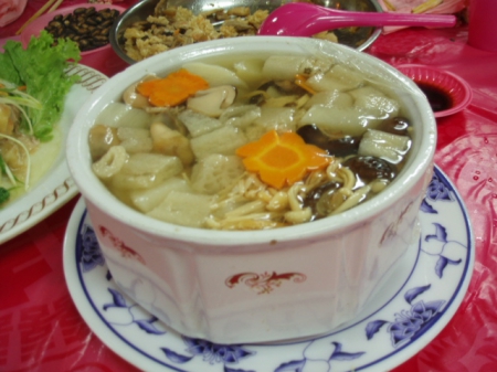 阿忠外燴：陸光新城B區歲末團聚～品質有夠差