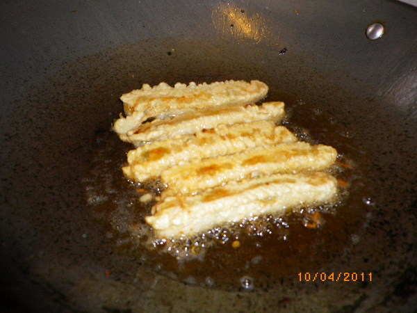 周氏蝦捲(老店)：好吃的[周氏蝦捲]自己炸