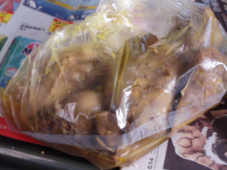 中平黃昏市場甘蔗雞鹽水雞：黃昏市場最夯的排隊人氣攤位