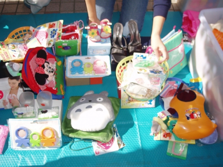 中聖里{跳蚤市場}:跳蚤市場~挖到寶