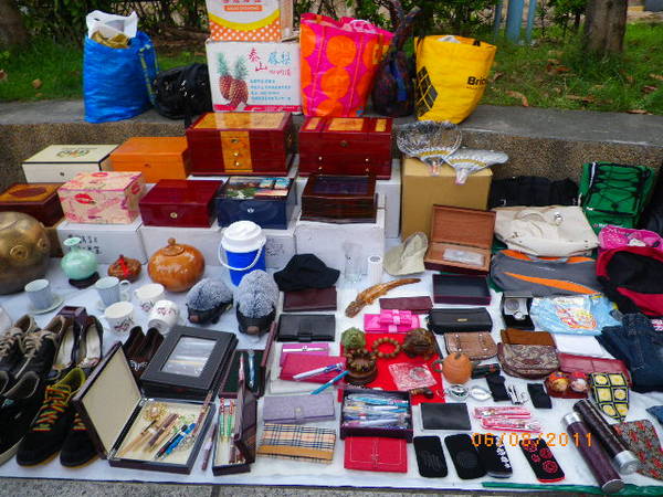 天母廣場：好康集中營[天母廣場-跳蚤市場]