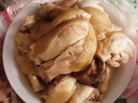 中平黃昏市場甘蔗雞鹽水雞：黃昏市場最夯的排隊人氣攤位