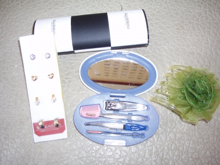 中聖里{跳蚤市場}:跳蚤市場~挖到寶