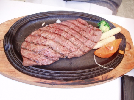 鬥牛士(愛買店)：母親節的饗宴～鬥牛士肋排餐