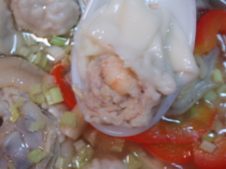 桂冠雲吞：鮮蝦雲吞VS豬腳湯