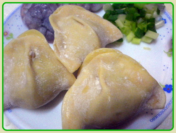 有食候：有食候-藍帶金水餃-[高麗菜黑木耳] 湯餃~快速上菜囉!