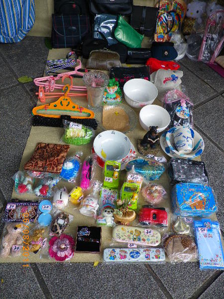 天母廣場：好康集中營[天母廣場-跳蚤市場]