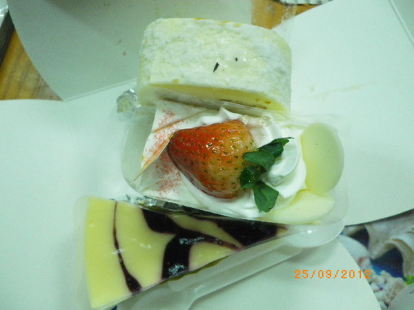 85度C咖啡蛋糕烘焙專賣店(內壢中華店)：85度C的可口夜消˙兌換卷的免費招待