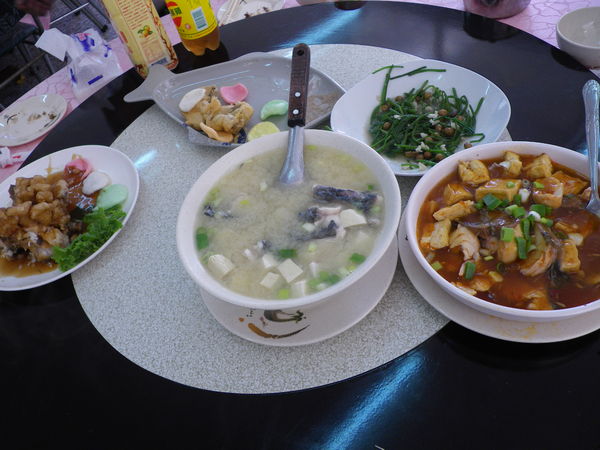 魚香樓客家活魚餐廳：魚香樓活魚四吃