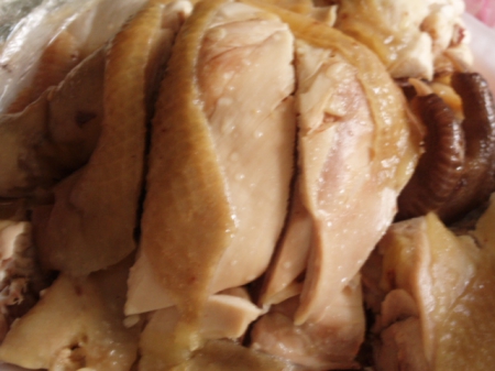 中平黃昏市場甘蔗雞鹽水雞：黃昏市場最夯的排隊人氣攤位