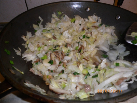 龍口新竹米粉：蒜苗炒米粉～香味無比