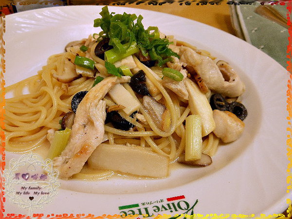 04和風蔥燒嫩雞義大利麵