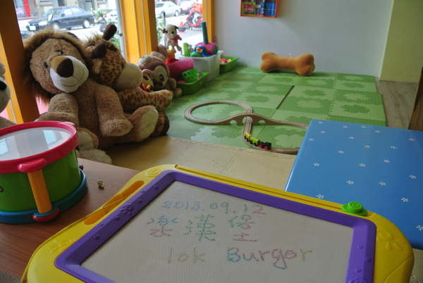 Lok Burger樂漢堡美式主題餐廳：【17Life團購卷】桃園中壢，Lok Burger樂漢堡