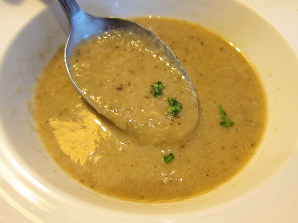 詩特莉(中壢店)：燈光美氣氛佳，服務親切的【Aunt Stella's Handmade cookies and cake詩特莉】桃園，中壢Sogo