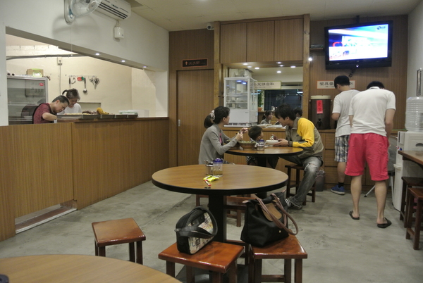 一碗牛肉麵：【小食記】中壢，一碗牛肉麵