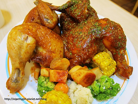 21世紀風味館/台南西門三越:『21世紀風味館』之小2魔吃惡魔烤雞,嘿嘿嘿!【愛評陸拾陸卷】