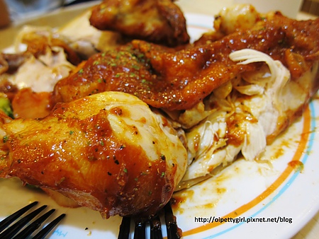 21世紀風味館/台南西門三越:『21世紀風味館』之小2魔吃惡魔烤雞,嘿嘿嘿!【愛評陸拾陸卷】