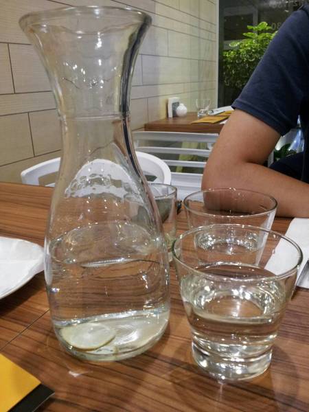 What's burger：＜口碑券＞【一中商圈】What's burger　菠蘿麵包漢堡　特別又好吃！