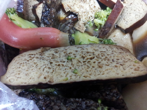 魯夫滷味:【台中東海】魯夫滷味-獨特中藥湯頭,還可以喝唷