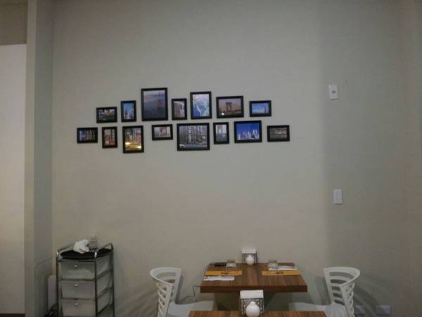 What's burger：＜口碑券＞【一中商圈】What's burger　菠蘿麵包漢堡　特別又好吃！