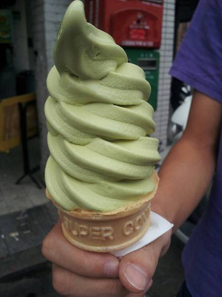 義美食品(東和平門市):【台北萬華】義美食品-抹茶控趕快看~抹茶霜淇淋喔(附雙北門市表~)