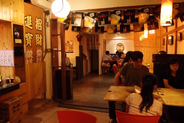 老地方：【台中東海】老地方－簡單樸素的居酒屋（？）