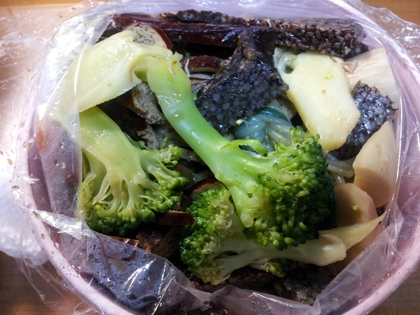 魯夫滷味:【台中東海】魯夫滷味-獨特中藥湯頭,還可以喝唷