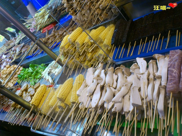 微笑碳烤:士林夜市之 ★★中秋夜忙到笑不出來的★★ 【微笑碳烤】 & 【蕭記碳烤】