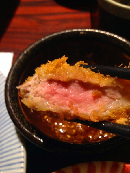 九州杏子日式豬排(SOGO復興店)：[台北]超軟超嫩吃了會懷念的杏子豬排