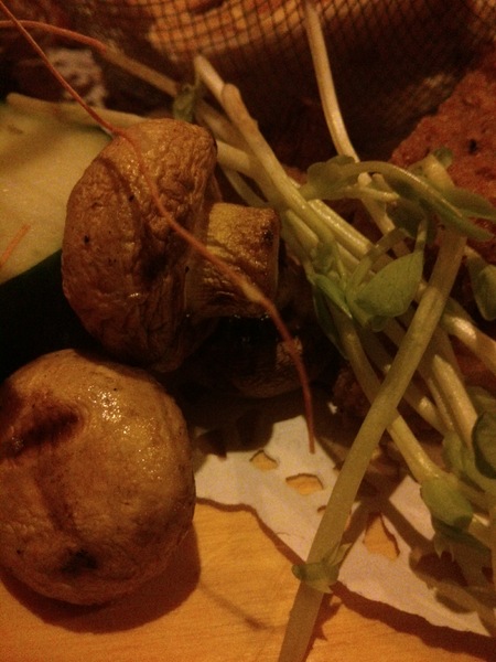 胖布希美墨碳燒 PALM BUSH:口碑卷5--上周聽完綠園道爵士音樂節後渾身搖擺放鬆的風格延續下來,接著來