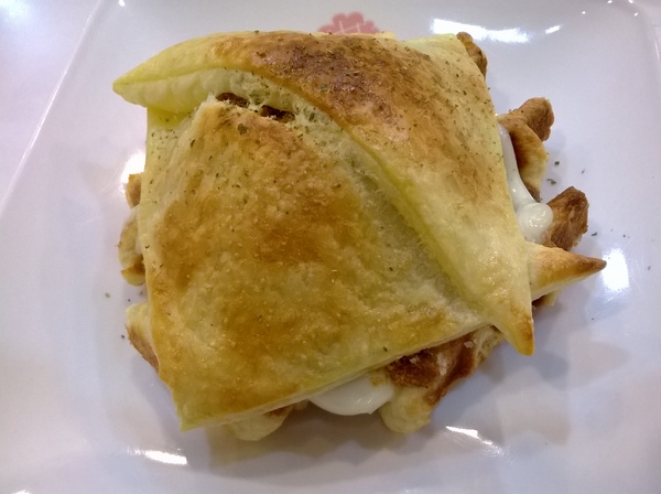 玻爾鬆餅(板橋莒光店):CP滿點!小巷中的比利時風情~玻爾列日~