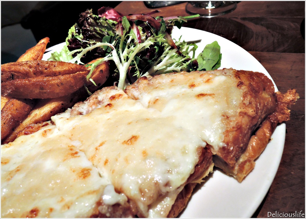 焗烤格魯耶起司燻火腿三明治260-2