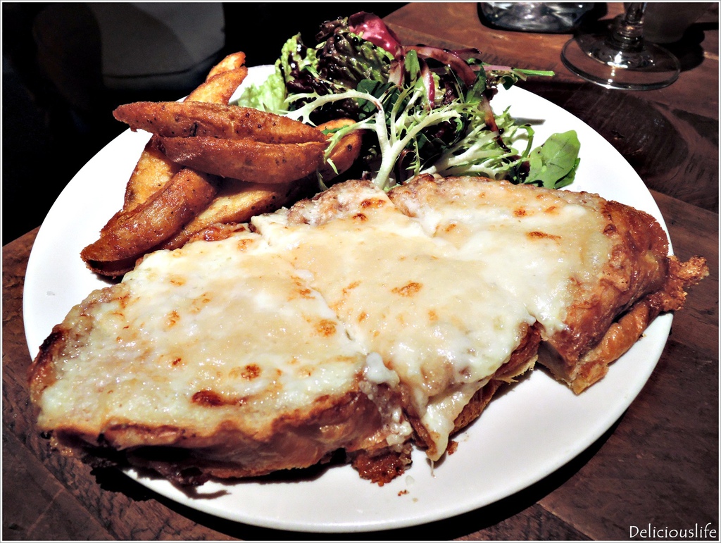 焗烤格魯耶起司燻火腿三明治260-1