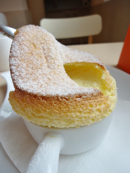 貝爵妮法式點心坊Belle Journee:【台中蛋糕甜點】 吃了令人舒服的〞舒芙蕾〞~~貝爵妮 之 母親節快樂!