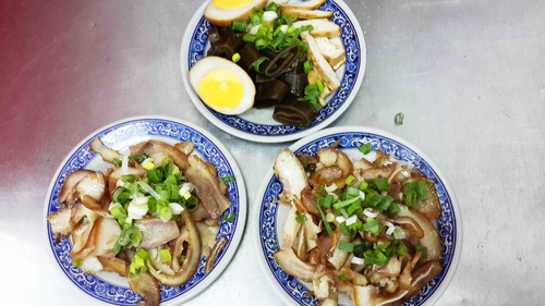 阿亮餃子館:【羽諾食記】南機場夜市~阿亮餃子館