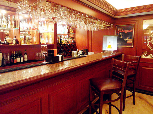 茹絲葵經典牛排之家(民生店):【松山】茹絲葵經典牛排之家。每年生日一定要吃