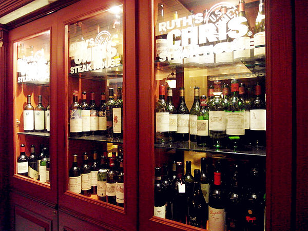 茹絲葵經典牛排之家(民生店):【松山】茹絲葵經典牛排之家。每年生日一定要吃