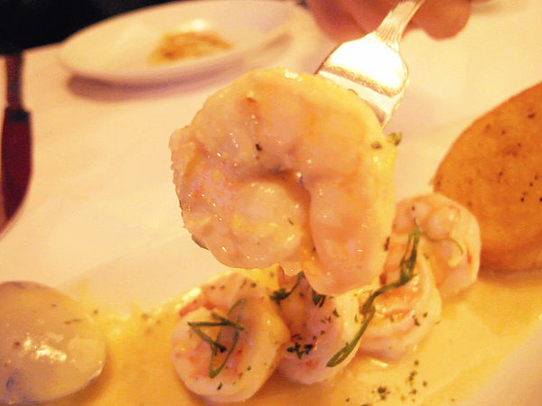 茹絲葵經典牛排之家(民生店):【松山】茹絲葵經典牛排之家。每年生日一定要吃