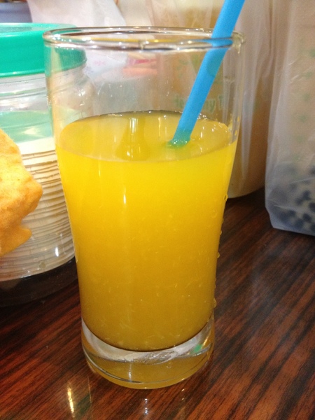 越南河內河粉：不錯吃~生意很好的市場小店~