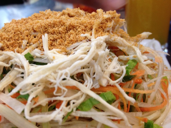 越南河內河粉：不錯吃~生意很好的市場小店~