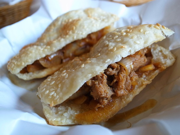 何善之紫銅鍋精緻涮肉(復興店)：＜台北｜松山｜火鍋＞寒流來襲～暖暖鴛鴦鍋豋場（酸菜白肉鍋＆麻辣鍋）