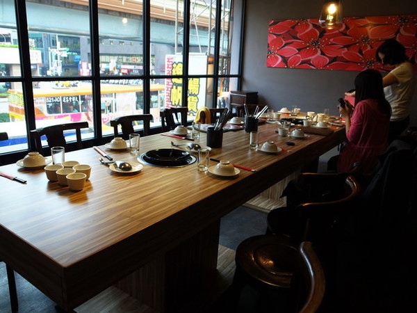 何善之紫銅鍋精緻涮肉(復興店)：＜台北｜松山｜火鍋＞寒流來襲～暖暖鴛鴦鍋豋場（酸菜白肉鍋＆麻辣鍋）