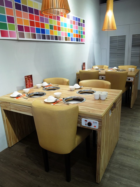 何善之紫銅鍋精緻涮肉(復興店)：＜台北｜松山｜火鍋＞寒流來襲～暖暖鴛鴦鍋豋場（酸菜白肉鍋＆麻辣鍋）