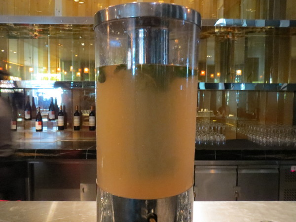 台北寒舍艾美酒店-探索廚房：揭開舒芙蕾的神秘面紗的＂寒舍艾美探索廚房＂食記