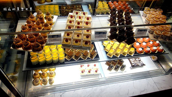 台北寒舍艾美酒店-探索廚房：【台北信義】超難訂位超夯BUFFET！台北寒舍艾美酒店-探索廚房！