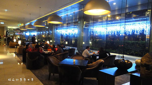 台北寒舍艾美酒店-探索廚房：【台北信義】超難訂位超夯BUFFET！台北寒舍艾美酒店-探索廚房！