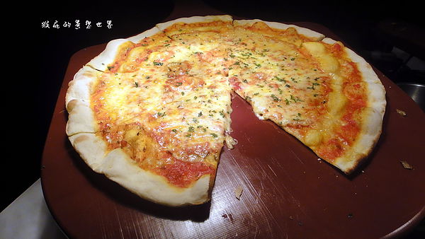 台北寒舍艾美酒店-探索廚房：【台北信義】超難訂位超夯BUFFET！台北寒舍艾美酒店-探索廚房！